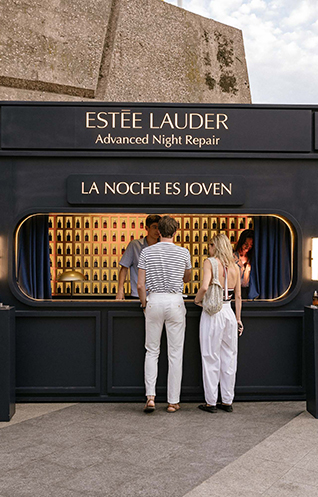 La Noche es Joven x Estée Lauder